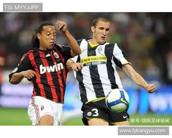 意大利足球明星的漫画形象与传奇故事交织的精彩瞬间